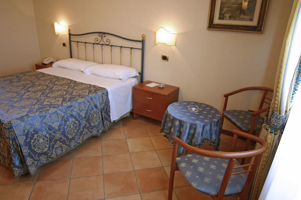 Villa Luigi Hotel & Restaurant Nuova Gestione Villa Rosa Di Martinsicuro Bagian luar foto