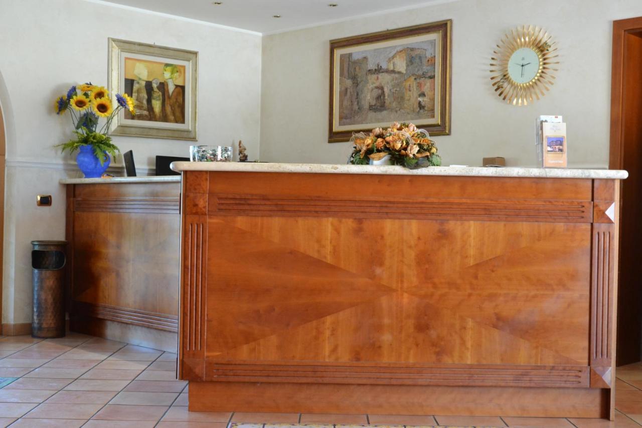 Villa Luigi Hotel & Restaurant Nuova Gestione Villa Rosa Di Martinsicuro Bagian luar foto